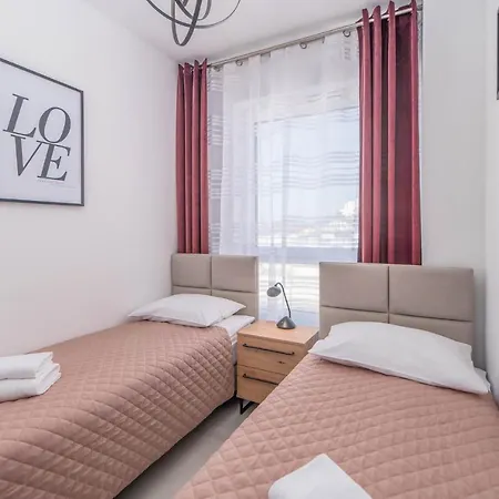 Apartment Flamingo 41 By Noclegi Renters Miedzyzdroje Exterior photo